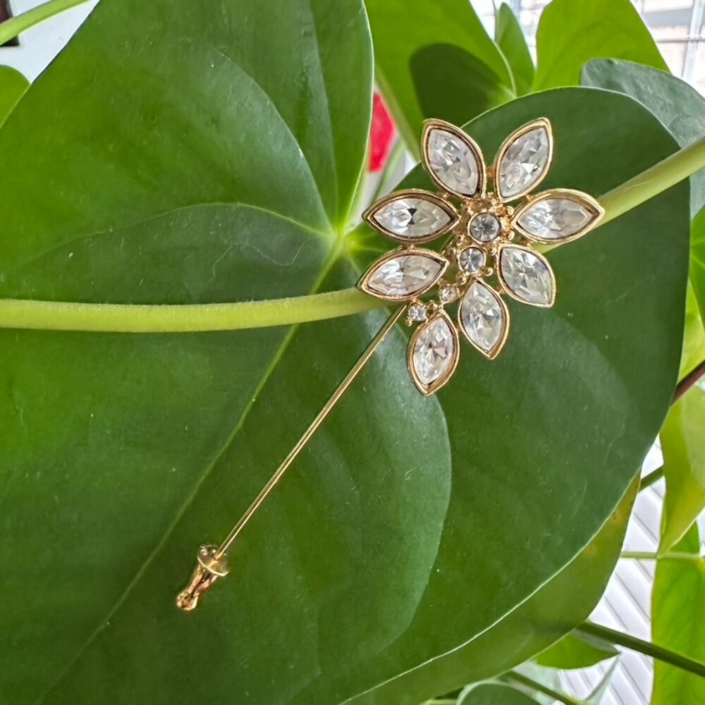Vintage Monet Flower Rhinestone Marquise Stick Pin Hat Gold Tone